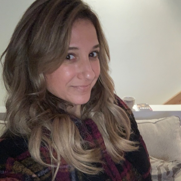 Meet your Posher, Alex - Picture 2 of 5